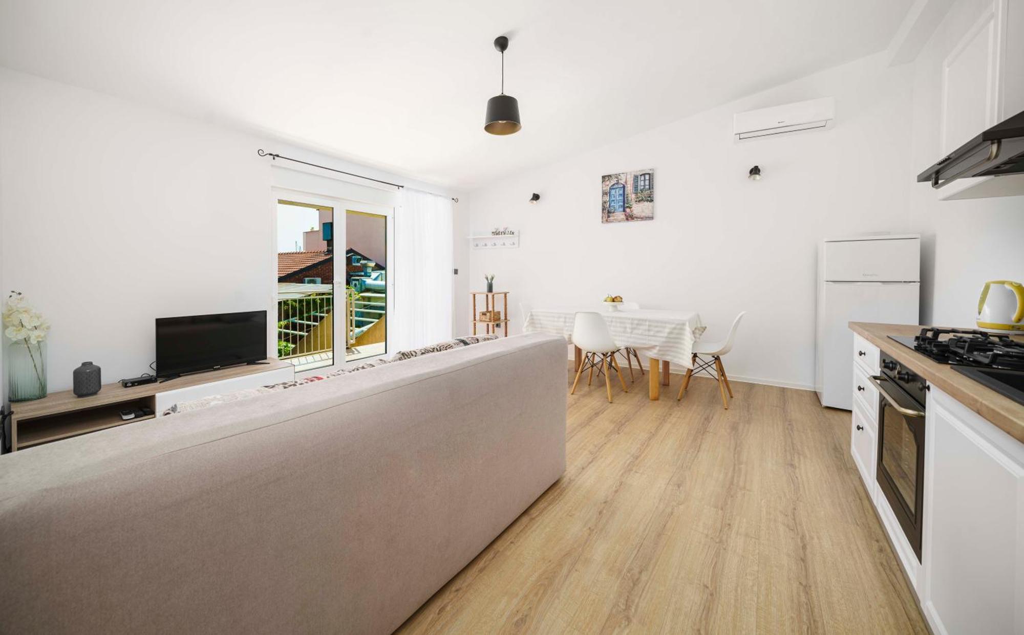 Apartments Vitis - City Centre - Free Parking Vodice Exteriör bild