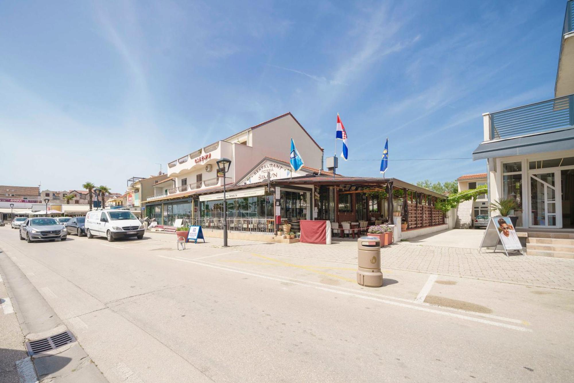 Apartments Vitis - City Centre - Free Parking Vodice Exteriör bild