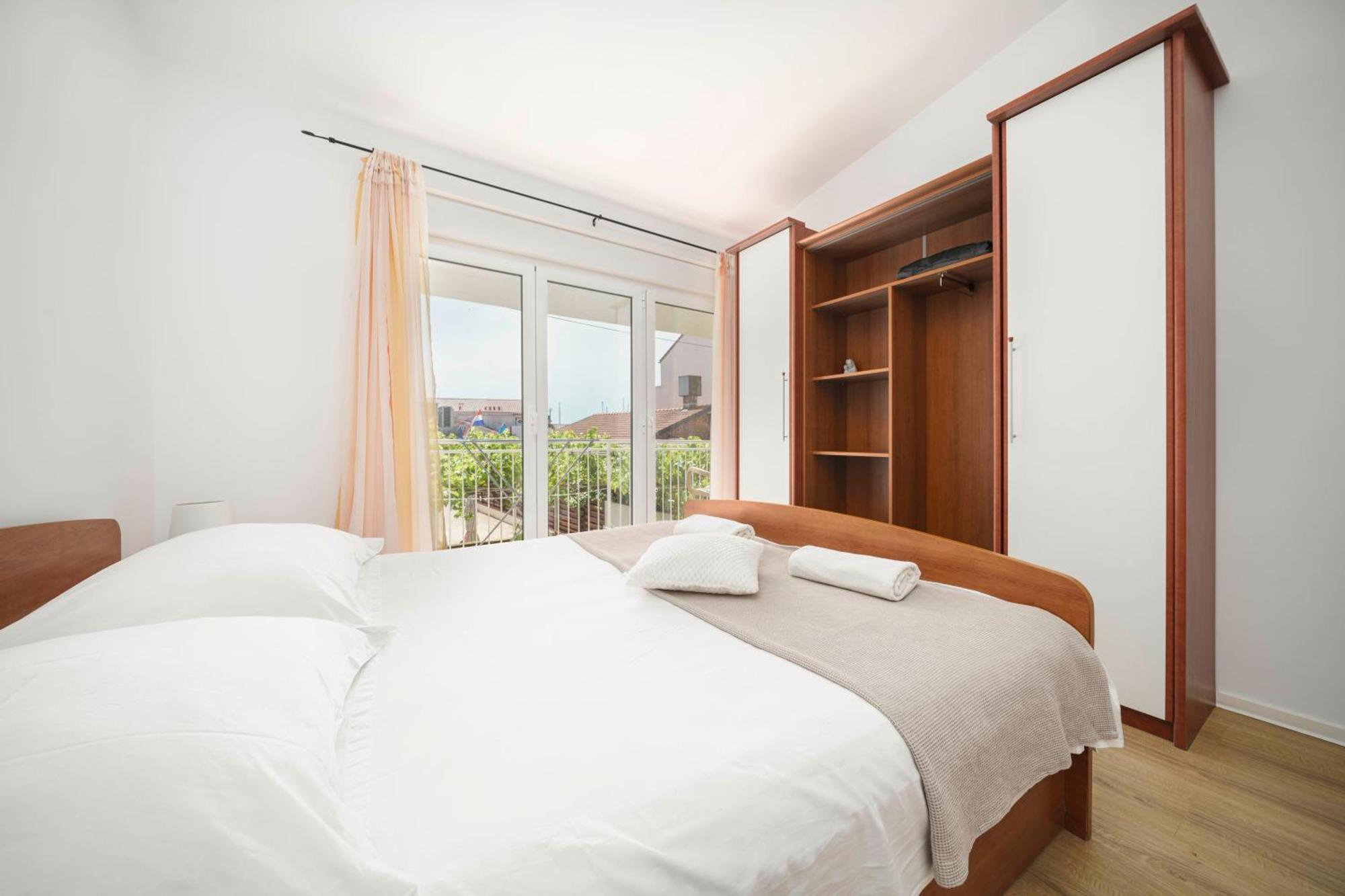 Apartments Vitis - City Centre - Free Parking Vodice Exteriör bild