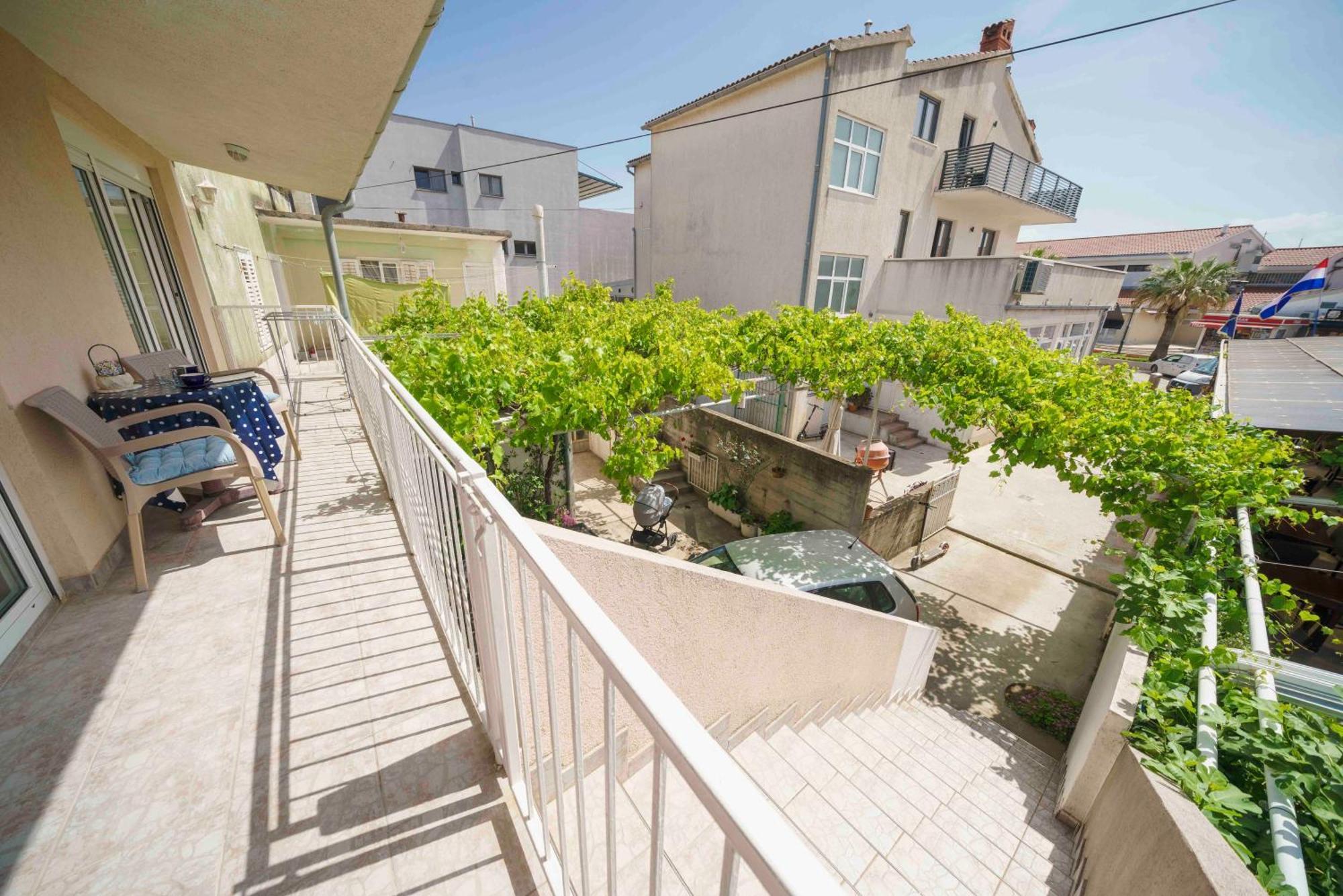Apartments Vitis - City Centre - Free Parking Vodice Exteriör bild