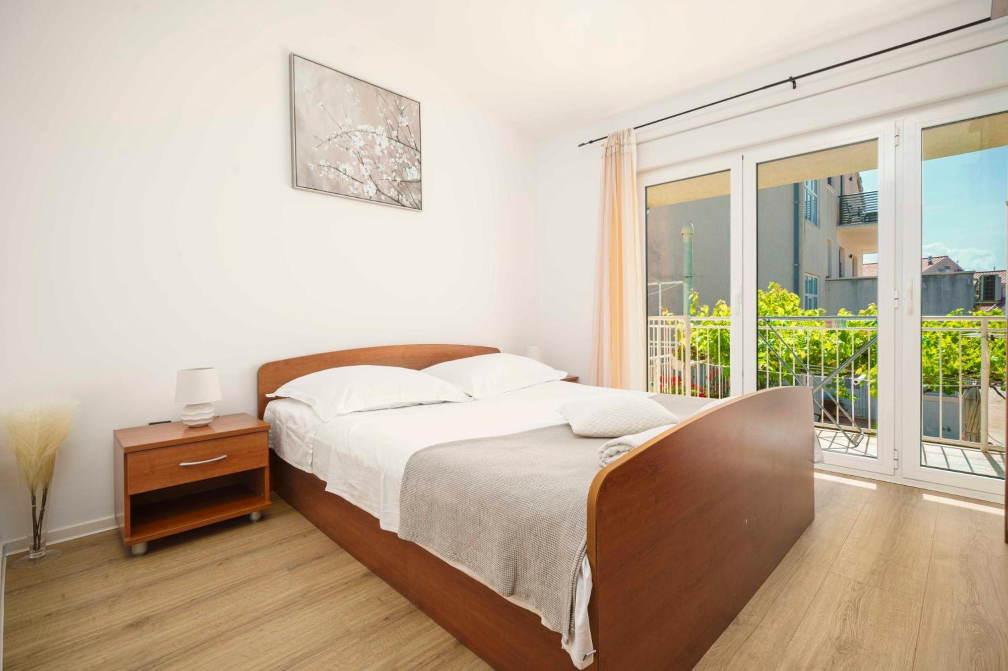 Apartments Vitis - City Centre - Free Parking Vodice Exteriör bild